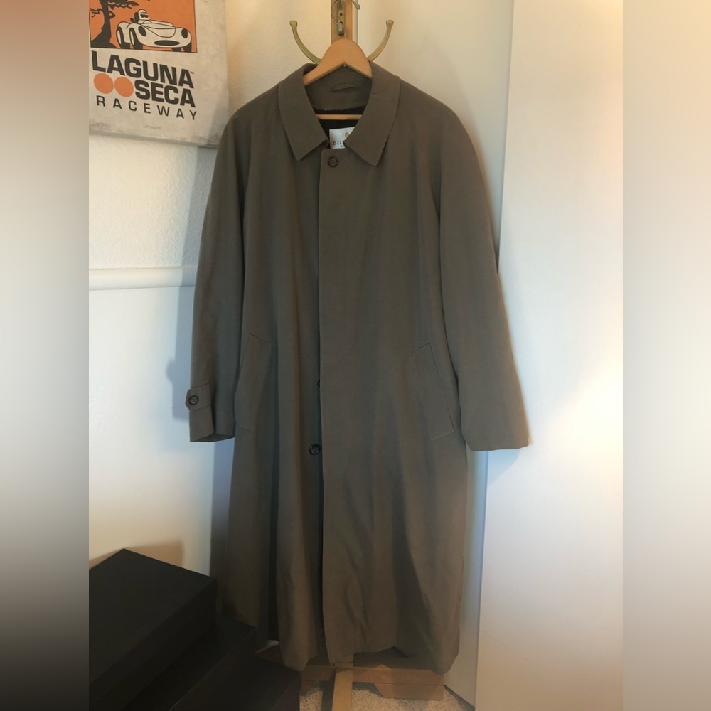 BILL BLASS TRENCH COAT